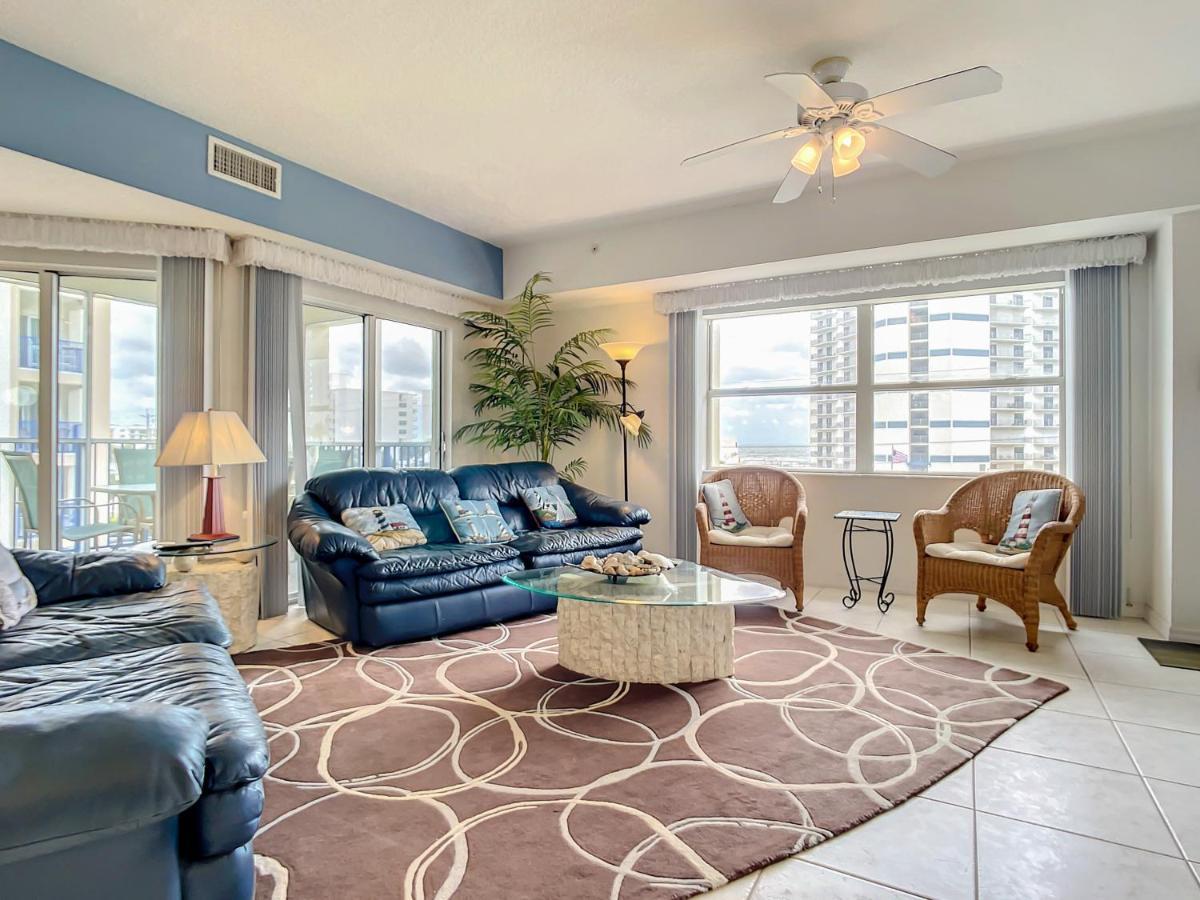 Beautiful 3 Bedroom 2 Bath With Breath Taking Views Of The Ocean. Ow1-407 Apartment