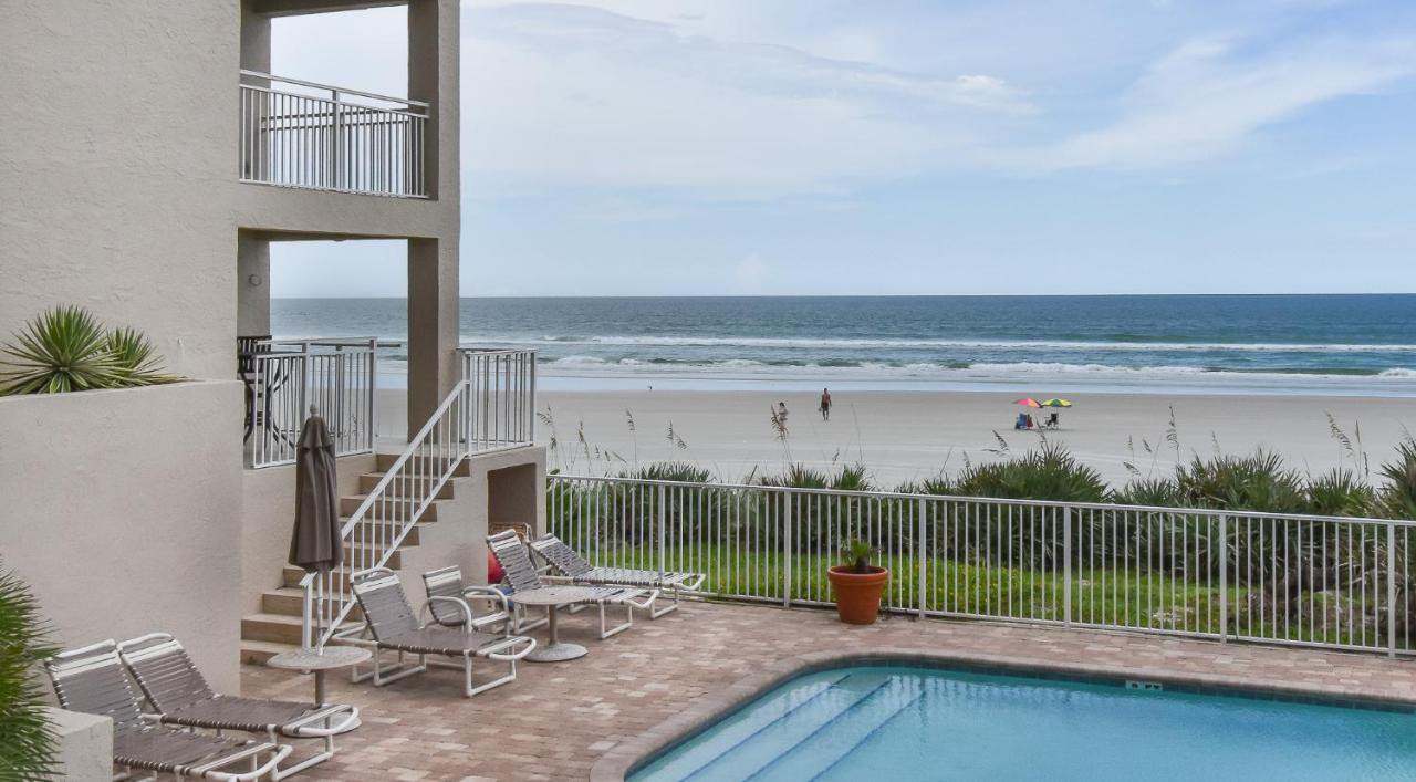 Beachfront Palm House - Walk Right Out To The Pool Access - Ph1b Apartment