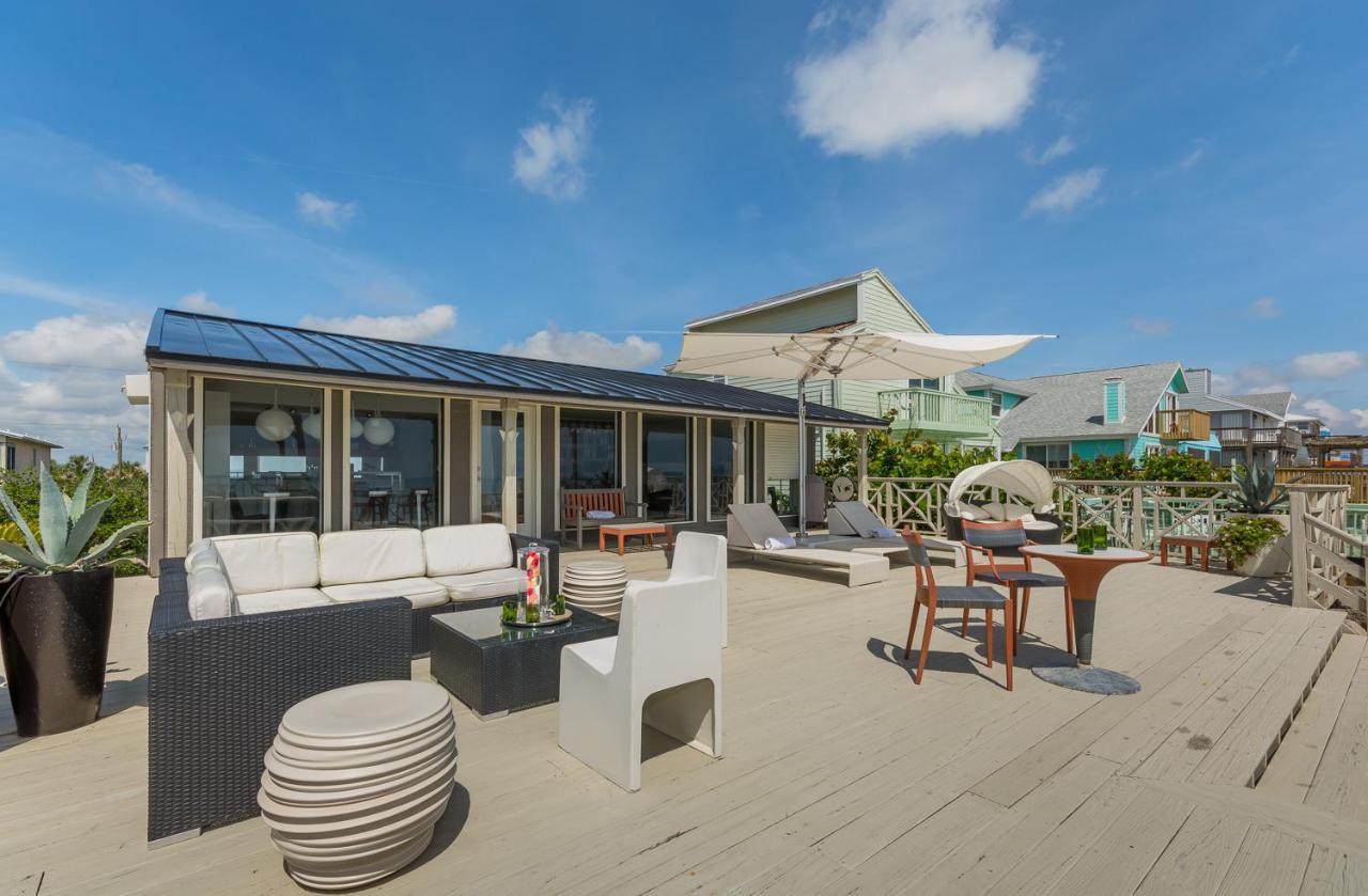 Gorgeous Direct Oceanfront Endless Summer Cottage. 6877s Holiday home