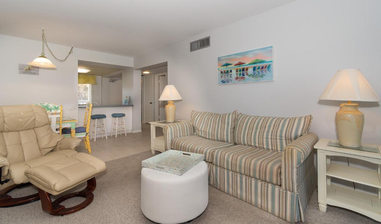 Ocean View Overlooks The Pool Ocean ~ Chateau By The Sea - 23b * New Smyrna Beach