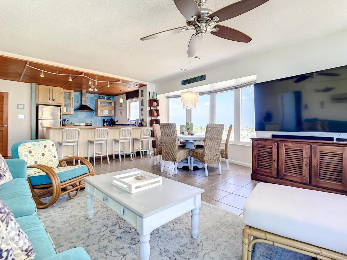 Sea Forever Beachfront Golden Arms 501 ~ Walk To Shopping Dining Night Life On Flagler Ave. Apartment *