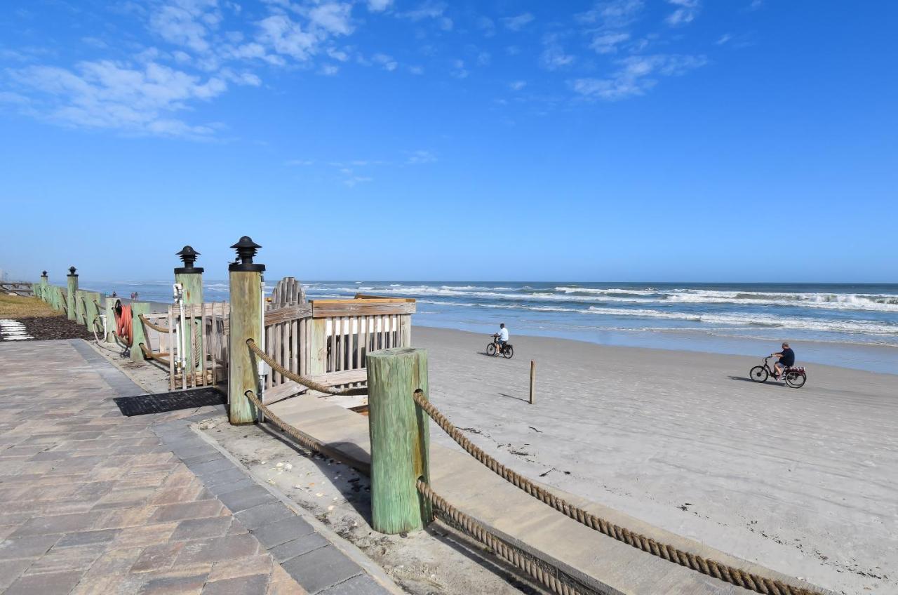 Ocean View Overlooks The Pool Ocean ~ Chateau By The Sea - 23b Apartment