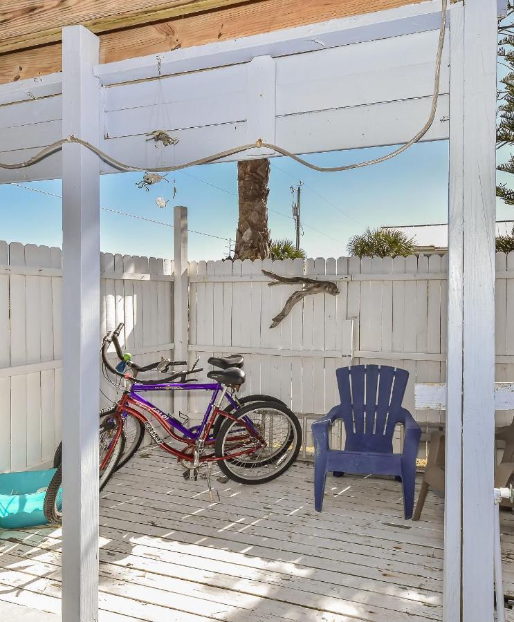The Artist House- Beachfront - 6298s *