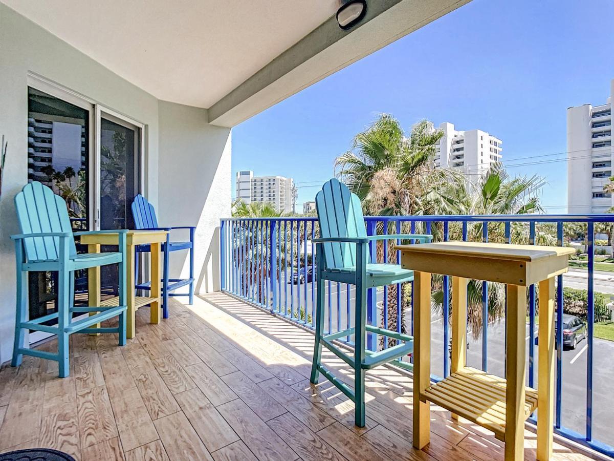 Set Sail In Beautiful Coastal Themed 32 With Gorgeous Ocean Views Ow13-305 Apartment