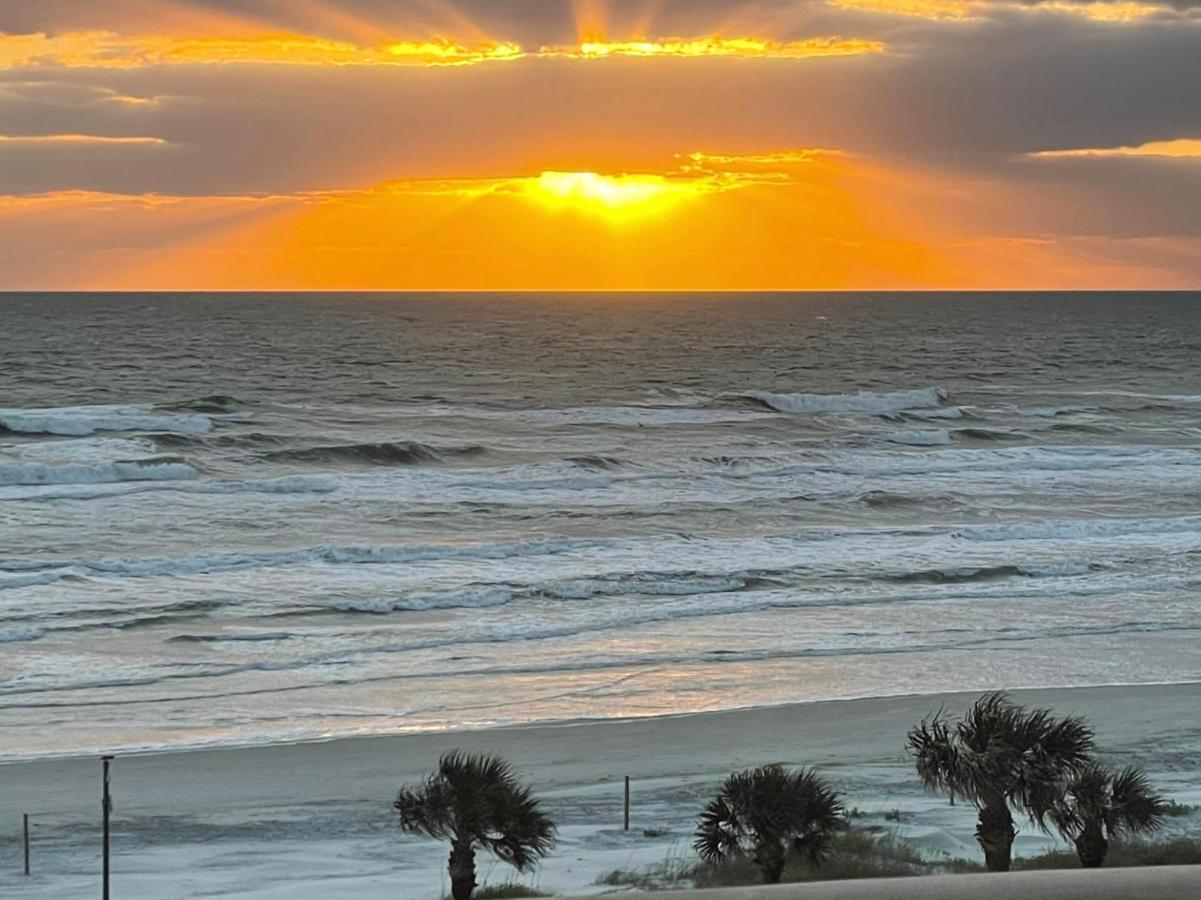Sea Forever Beachfront Golden Arms 501 ~ Walk To Shopping Dining Night Life On Flagler Ave.