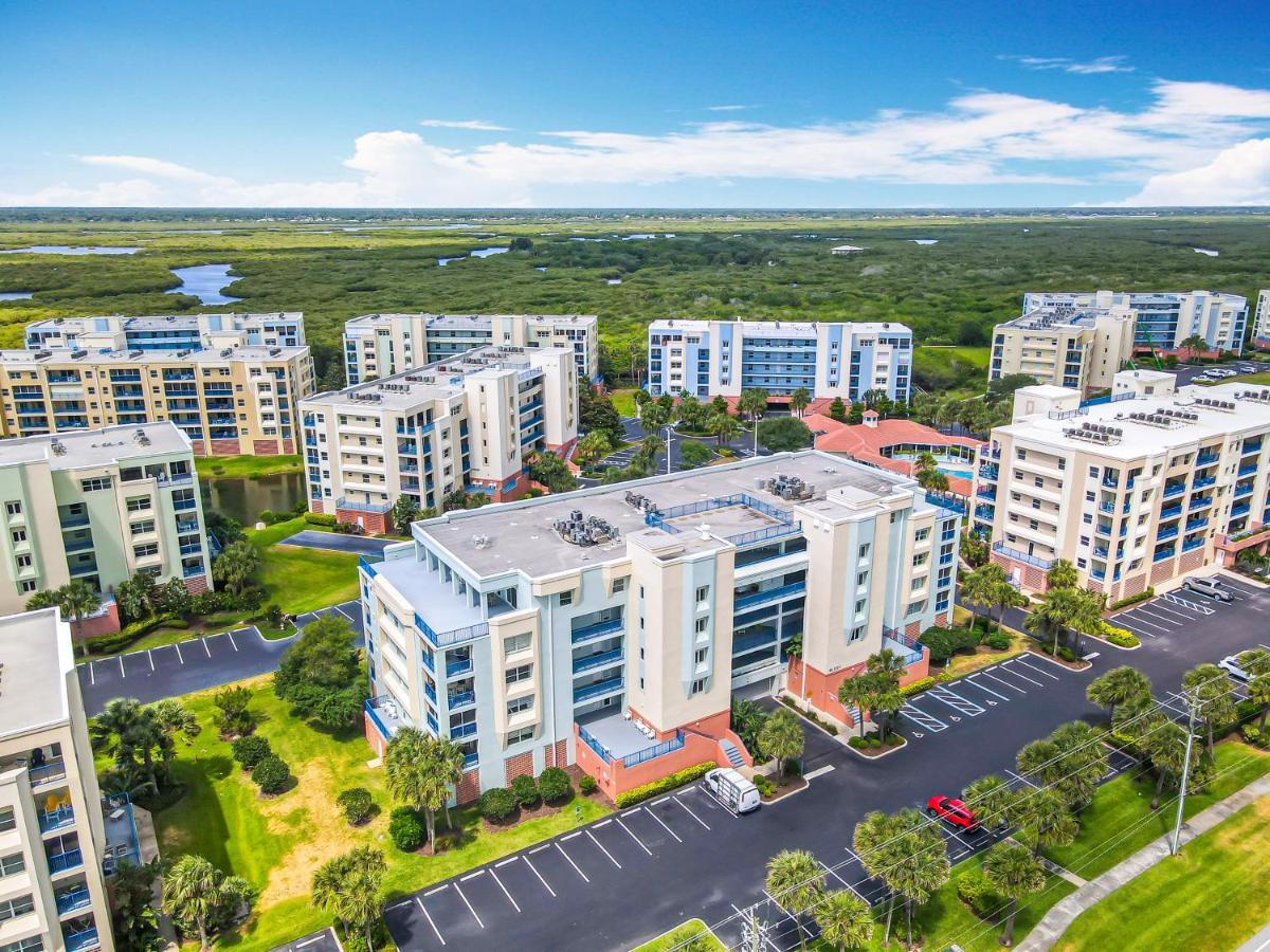 Beautiful 3 Bedroom 2 Bath With Breath Taking Views Of The Ocean. Ow1-407 Apartment New Smyrna Beach