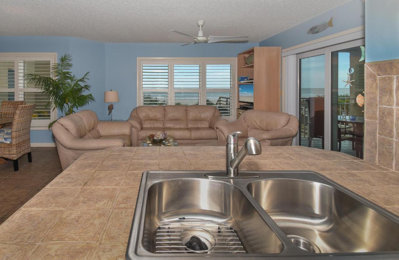 Apartment Beachfront Palm House - Walk Right Out To The Pool Access - Ph1b *
