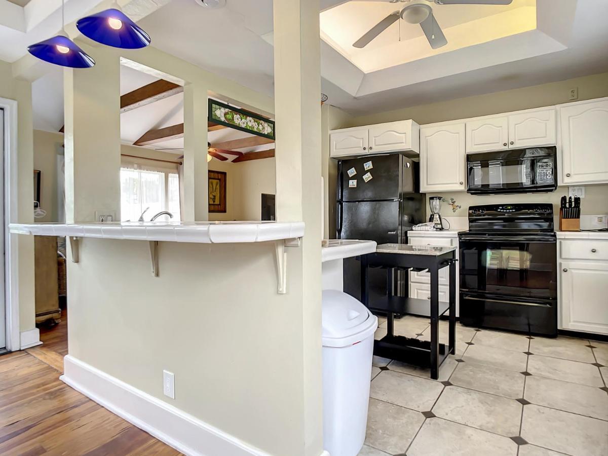 Holiday home Charming Carriage House Near Historic Canal Street Minutes To The