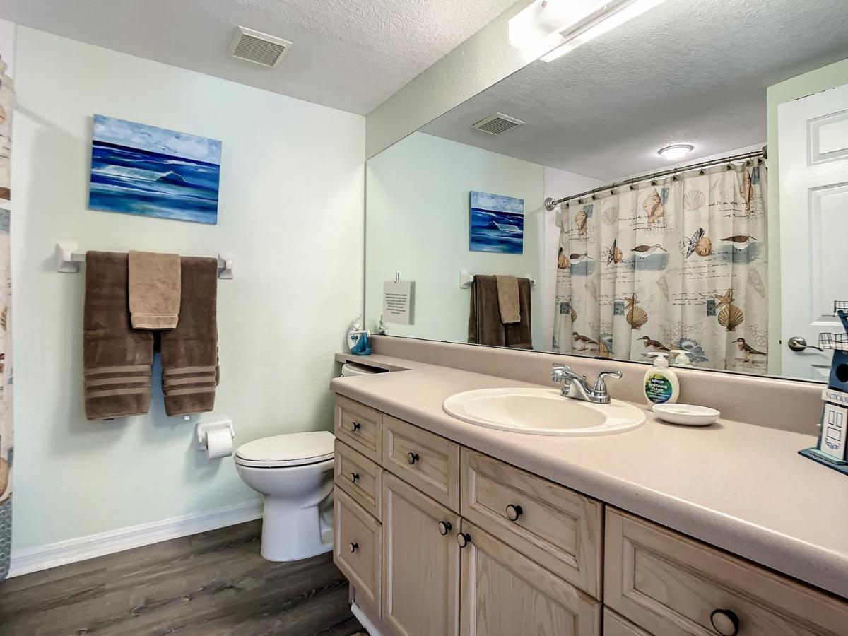 Gorgeous Oceanwalk On The Corner With Superb Views Of The Ocean. Ow1-201