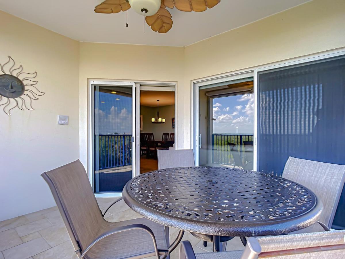 Apartment Stunning 32 Corner Unit On The Atlantic. Ow10-401