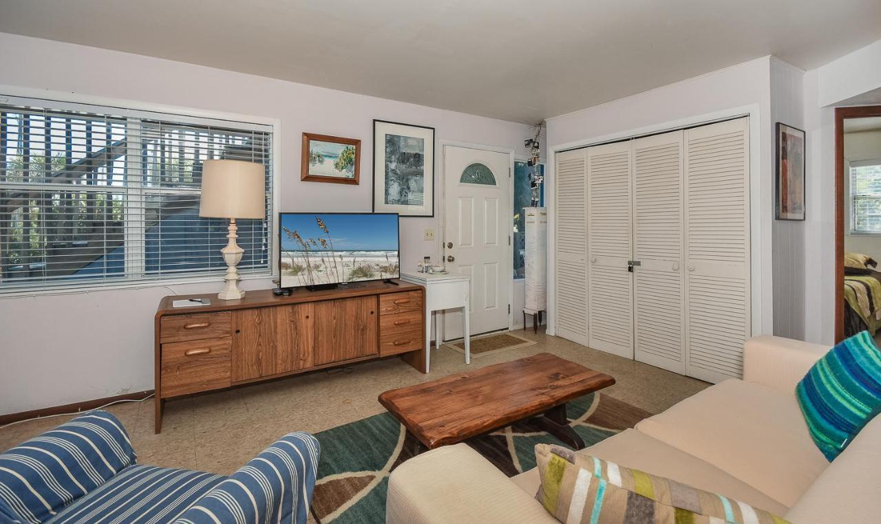 Holiday home The Artist House- Beachfront - 6298s New Smyrna Beach