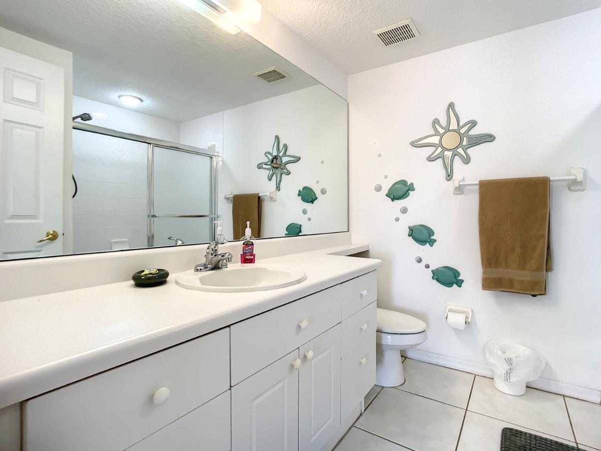 Beautiful 3 Bedroom 2 Bath With Breath Taking Views Of The Ocean. Ow1-407 *