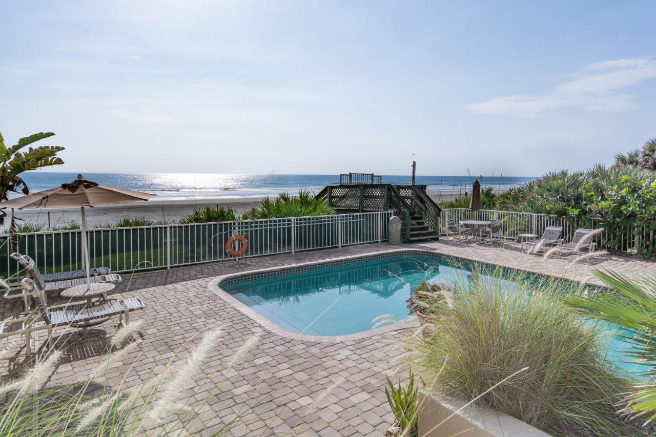 Beachfront Palm House - Walk Right Out To The Pool Access - Ph1b New Smyrna Beach