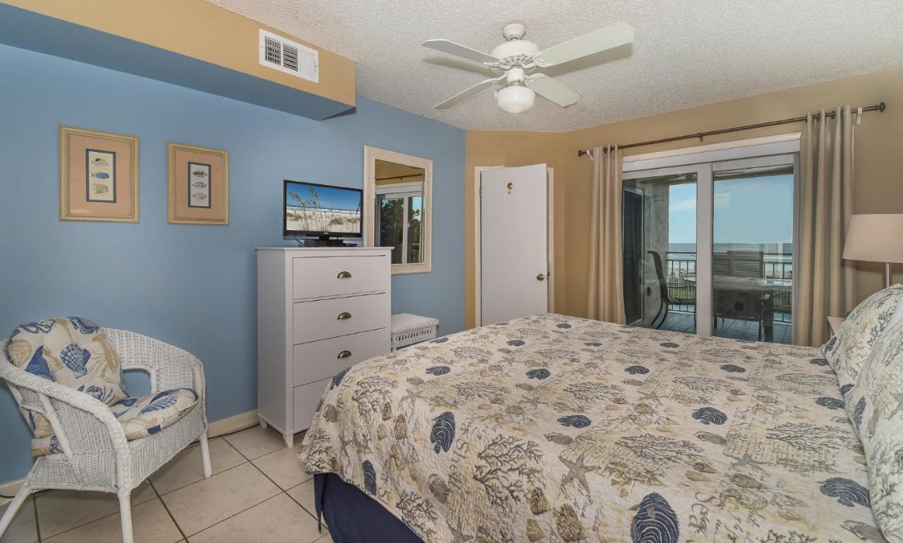 Apartment Beachfront Palm House - Walk Right Out To The Pool Access - Ph1b