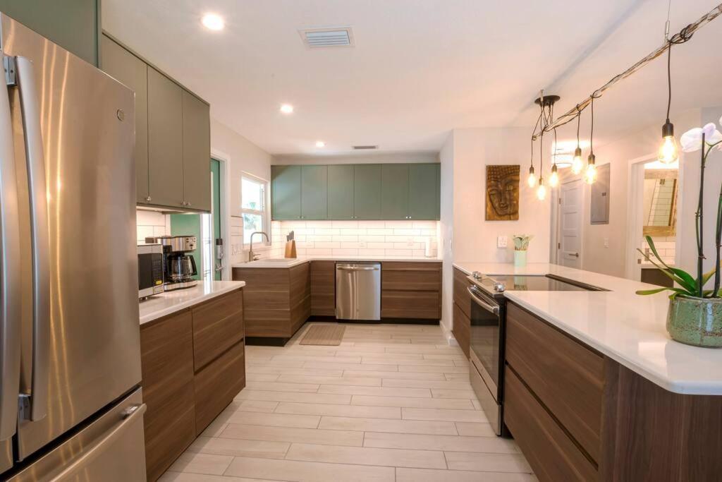 Holiday home Rated! Buddha's Bungalow, Near Flagler & New Smyrna Beach