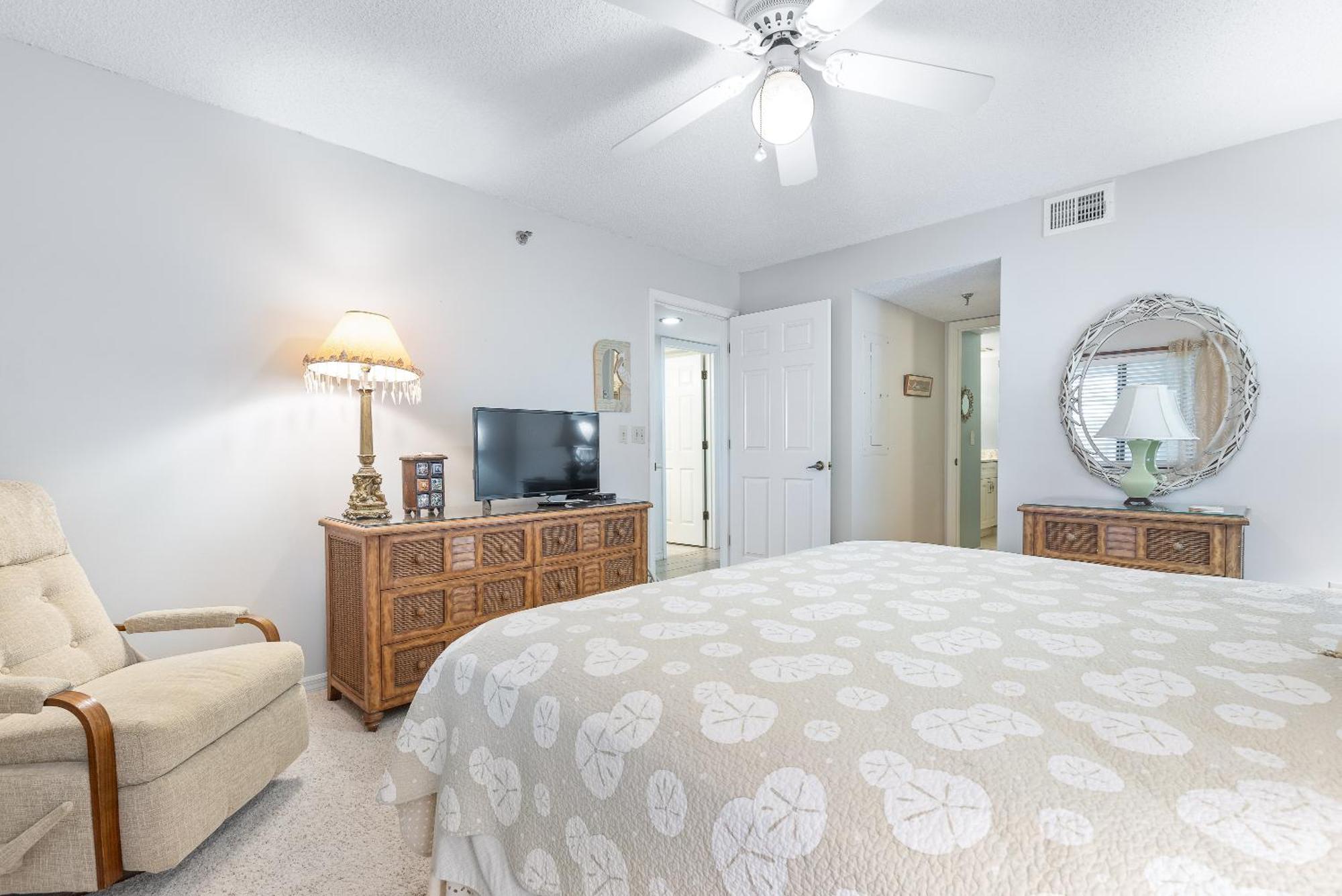 Oceanfront Corner Unit At Chadham-by-the-sea Car Free Ch210 New Smyrna Beach