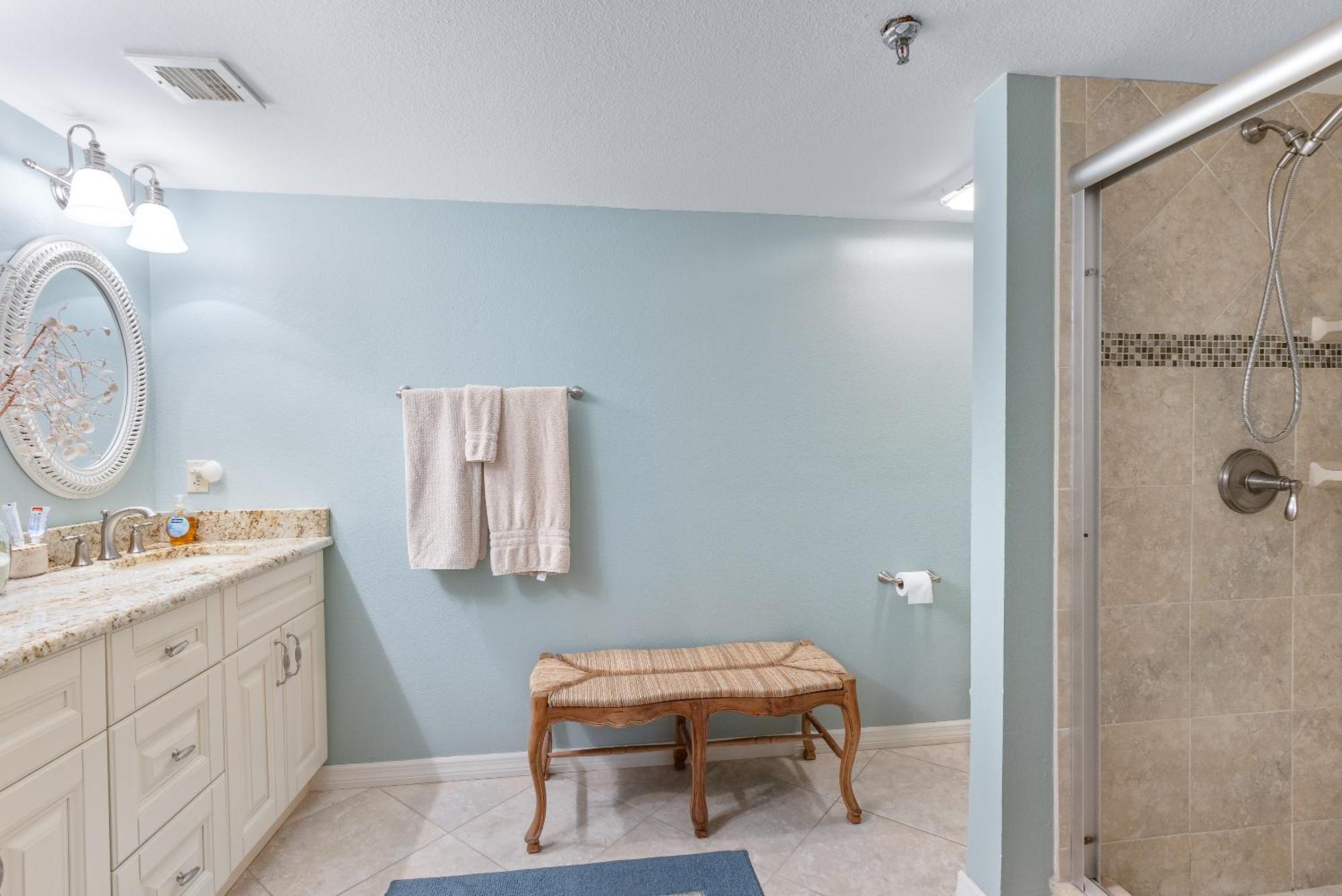 Oceanfront Corner Unit At Chadham-by-the-sea Car Free Ch210 *