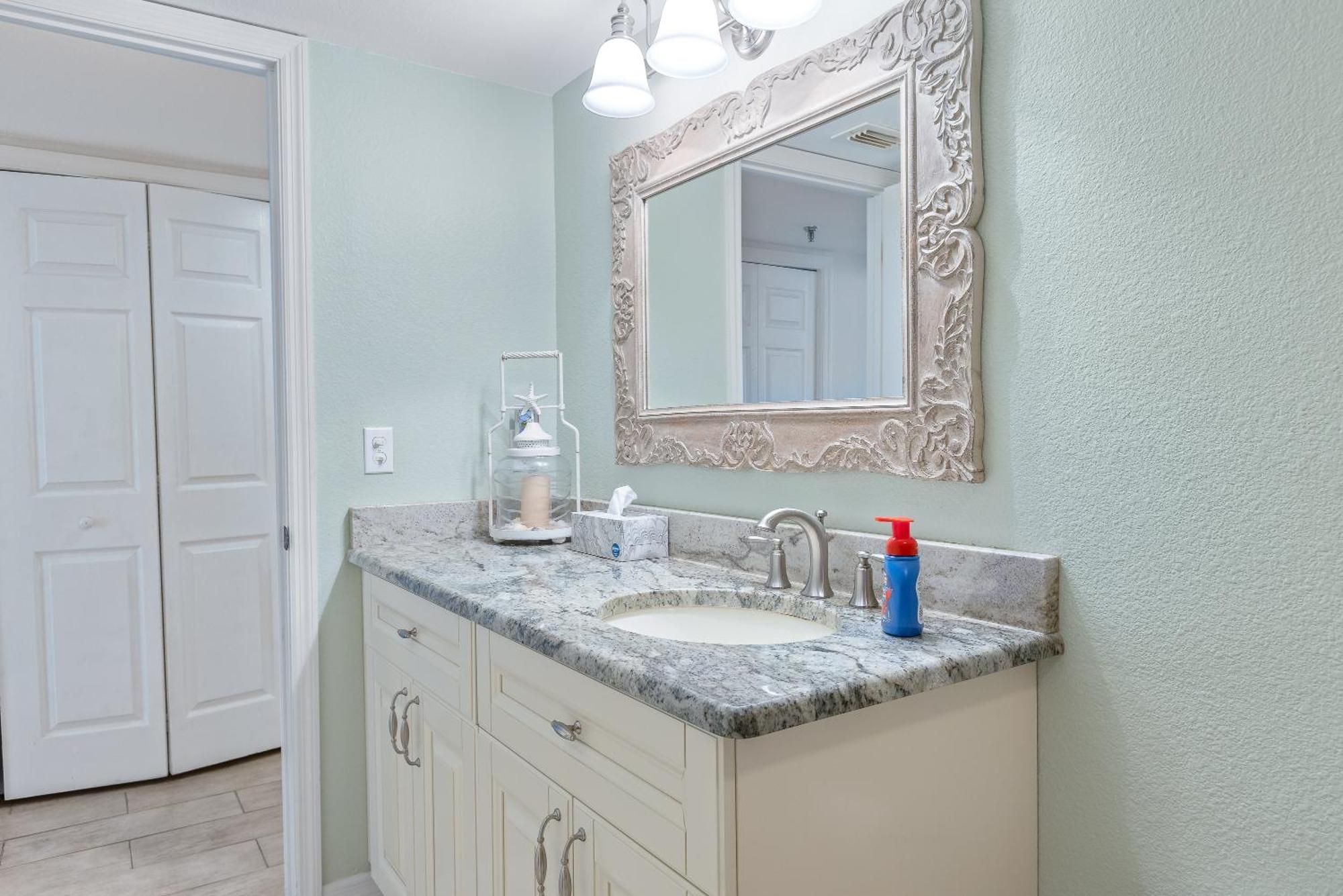 Oceanfront Corner Unit At Chadham-by-the-sea Car Free Ch210 Apartment New Smyrna Beach