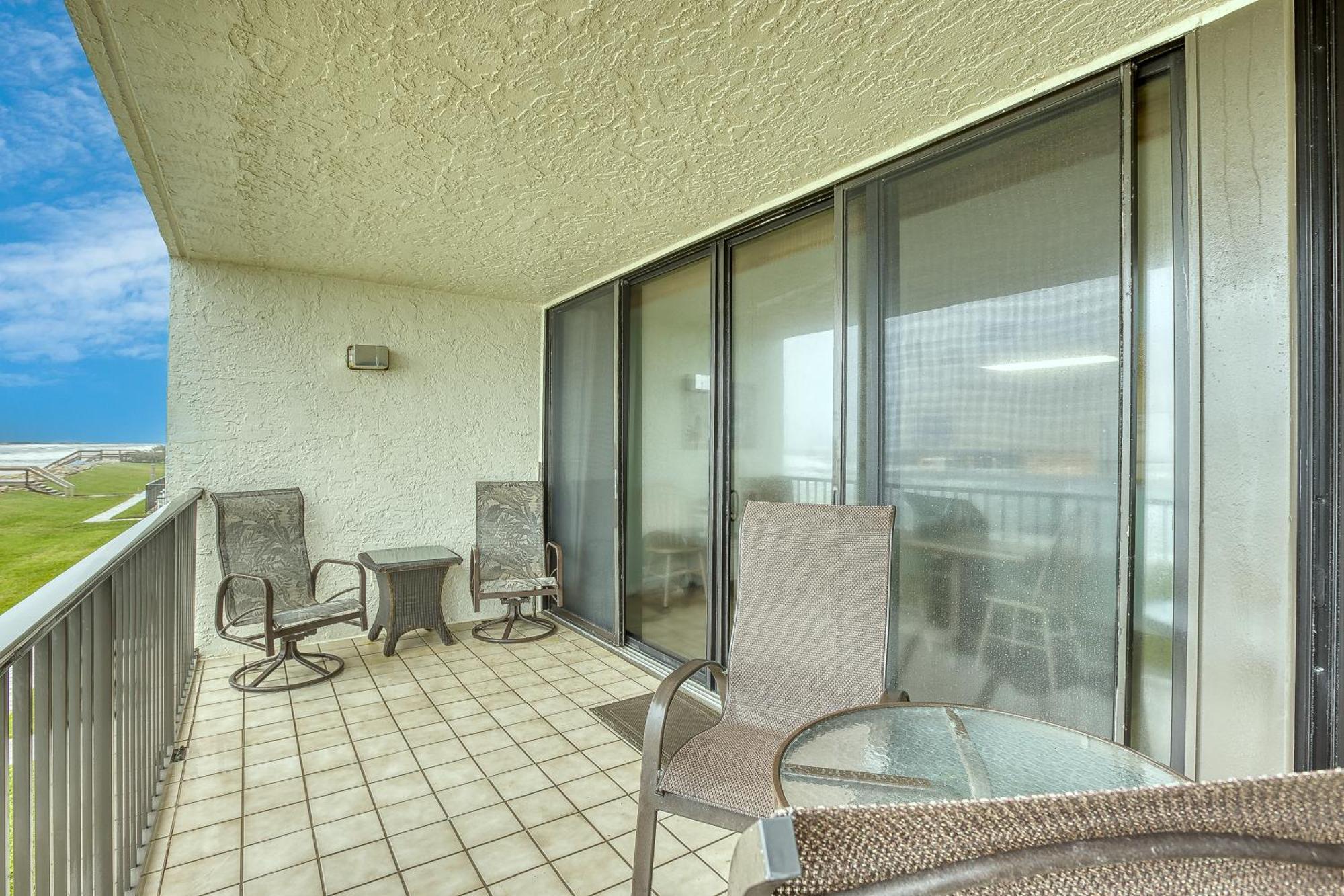 Apartment Oceanfront Corner Unit At Chadham-by-the-sea Car Free Ch210 *