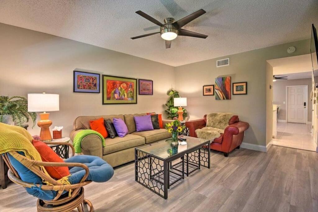 Dog Friendly By Flagler Avenue! Fenced Yard And Garage! Walk To The Beach! * New Smyrna Beach