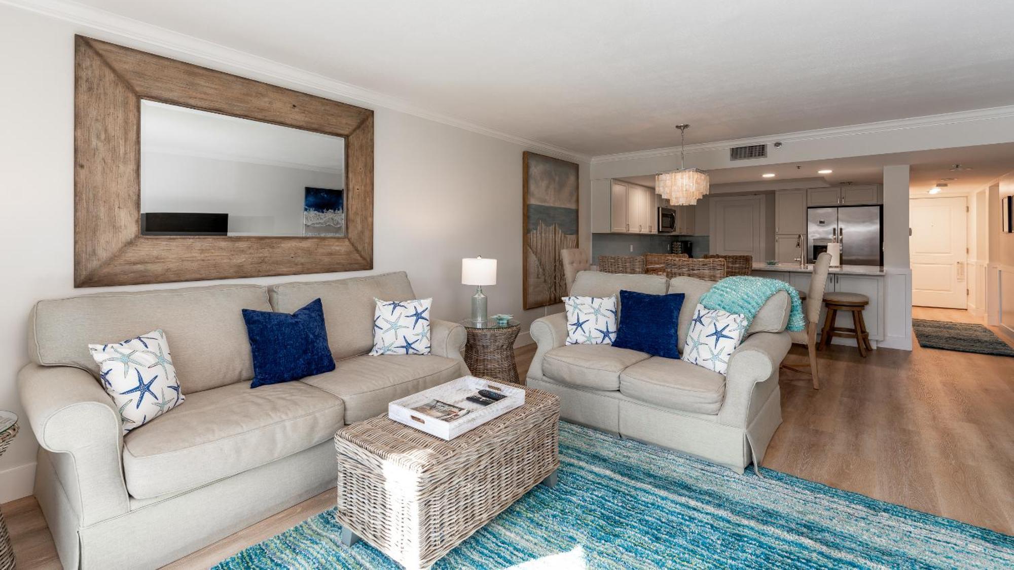 Enjoy The Balcony With An Ocean View Located On The No-drive Beach! Holiday home