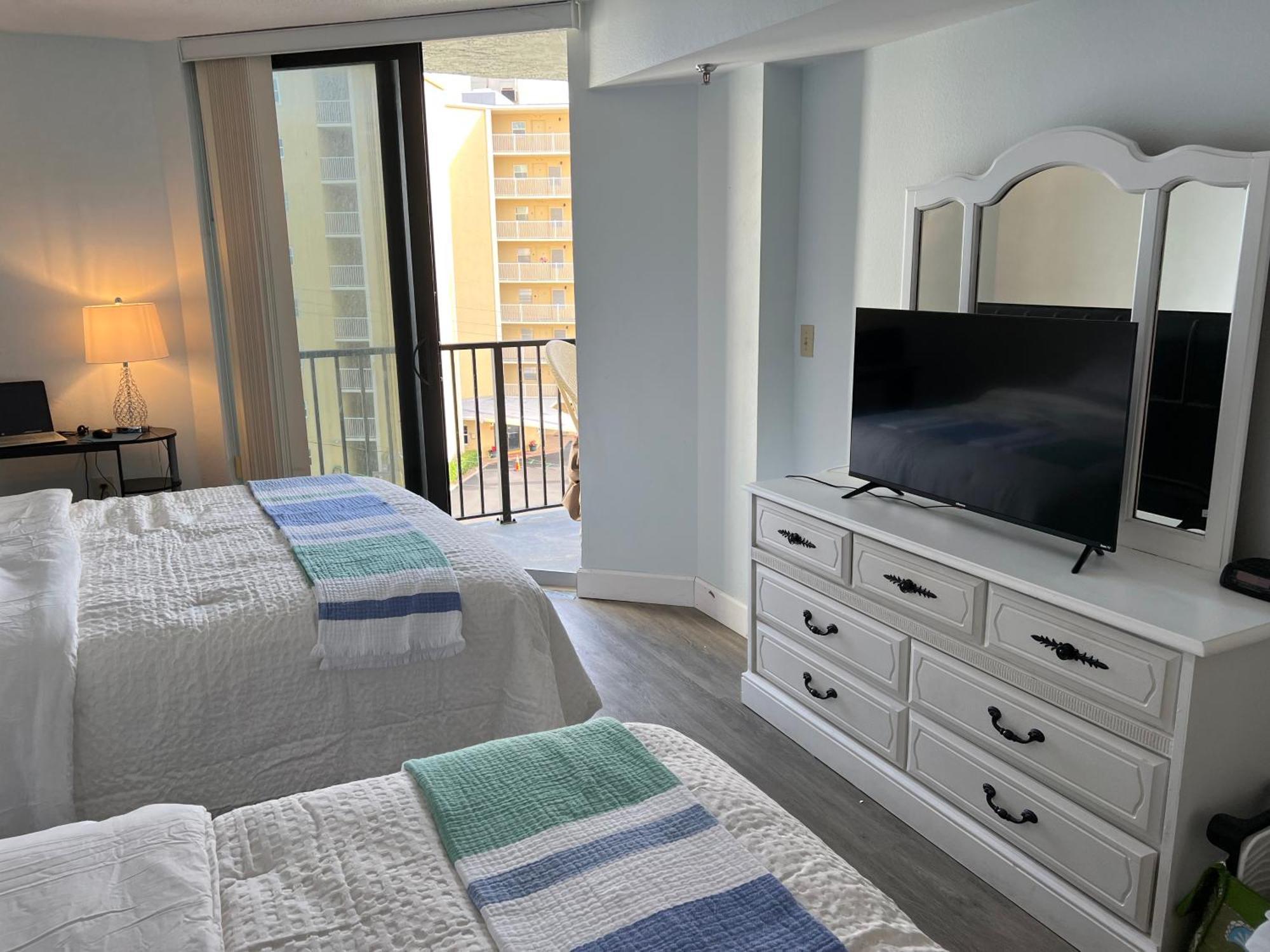 Aparthotel Coastal On The At Ocean Trillium #501