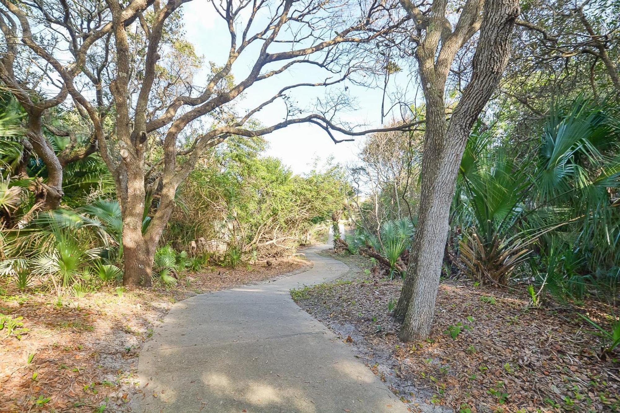 Tastefully Decorated Sea Woods - Near Access, Shopping & Dining! S4410 Apartment *
