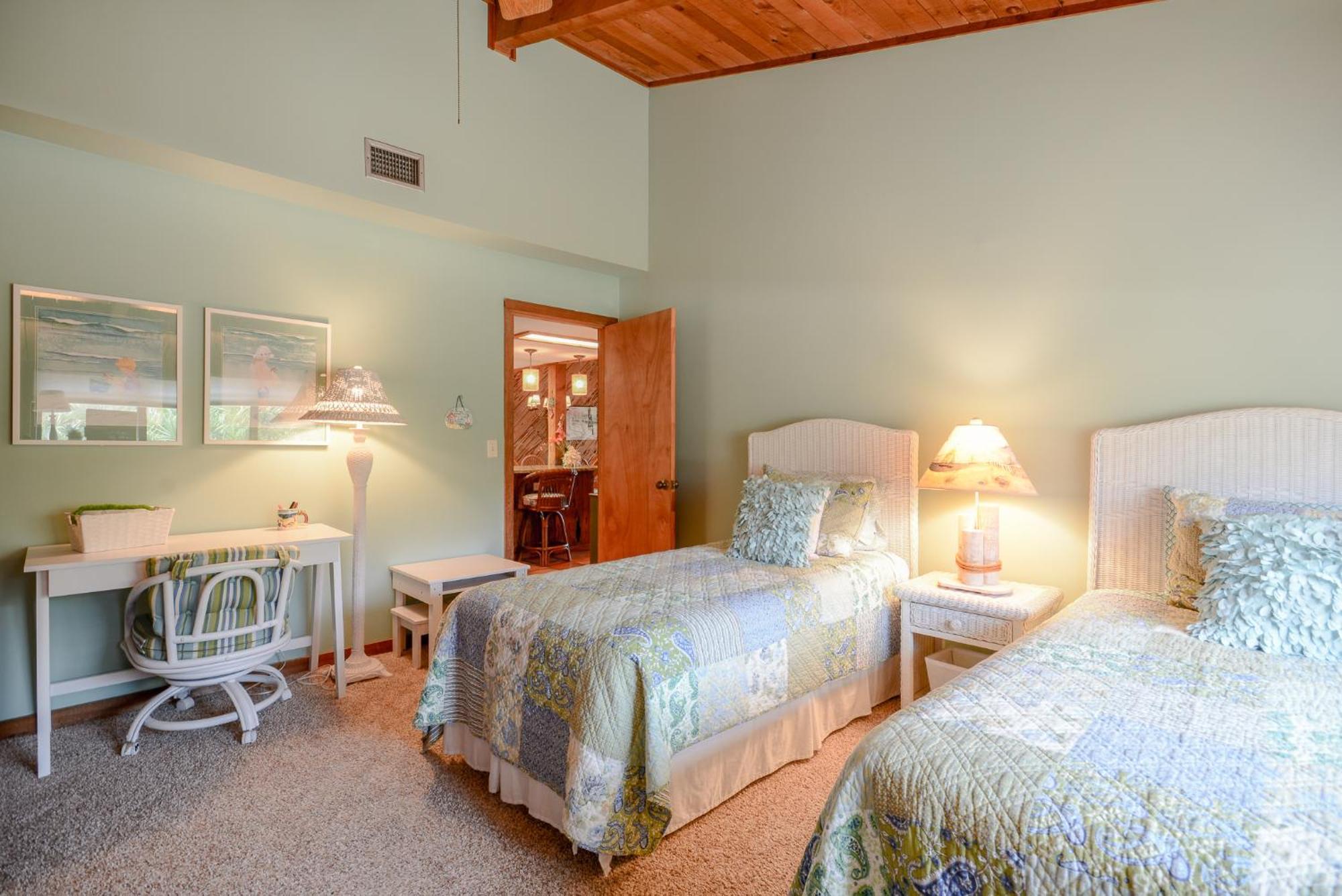 Beachfront With Large Deck Pool Sea Dunes Sailfish A2 Apartment New Smyrna Beach
