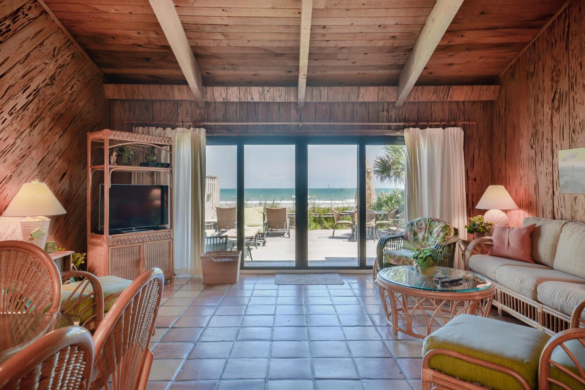 Apartment Beachfront With Large Deck Pool Sea Dunes Sailfish A2 *