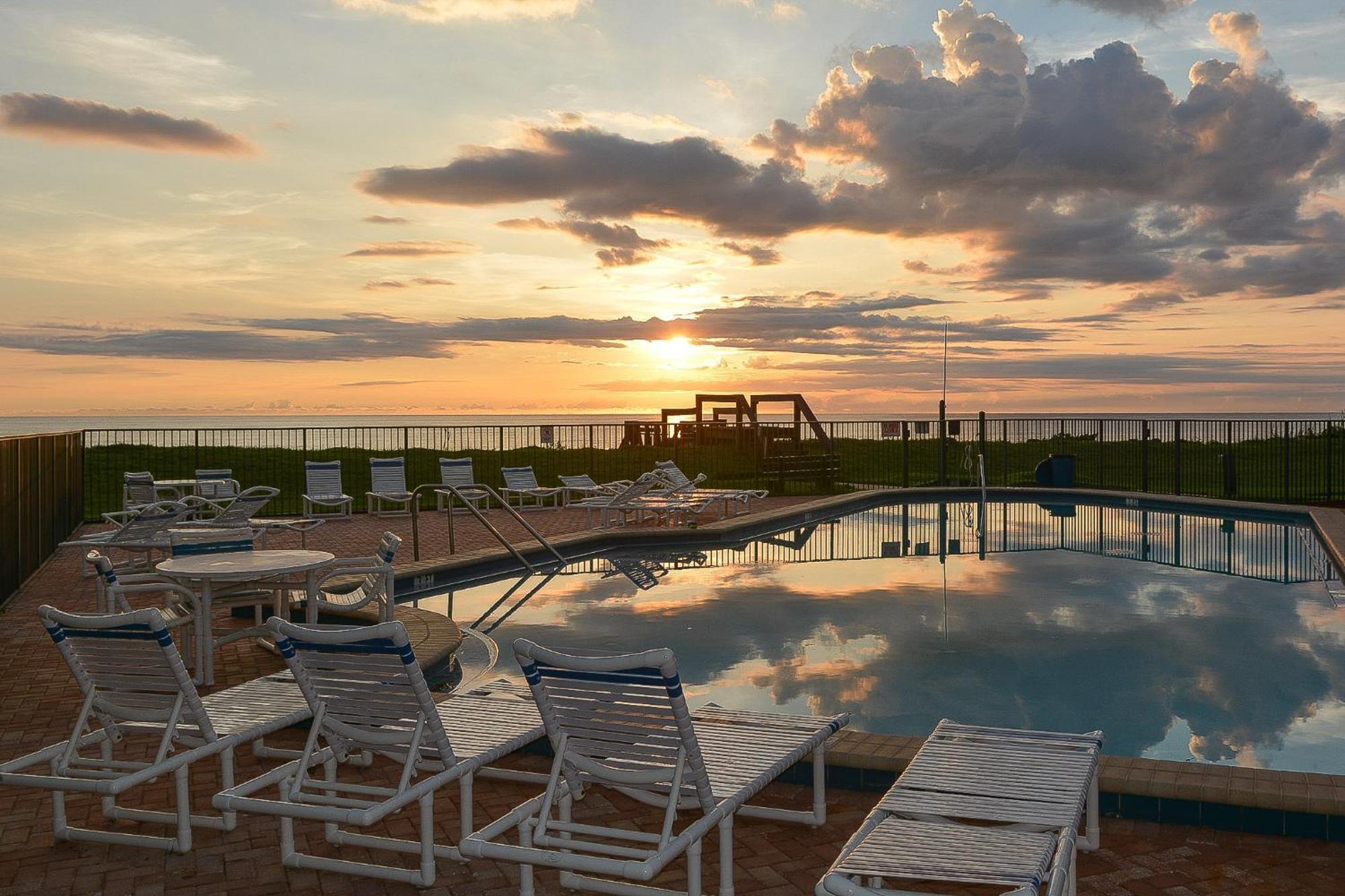 Luxury Oceanfront With Breathtaking Views Pool Wifi ~ Ch516 *