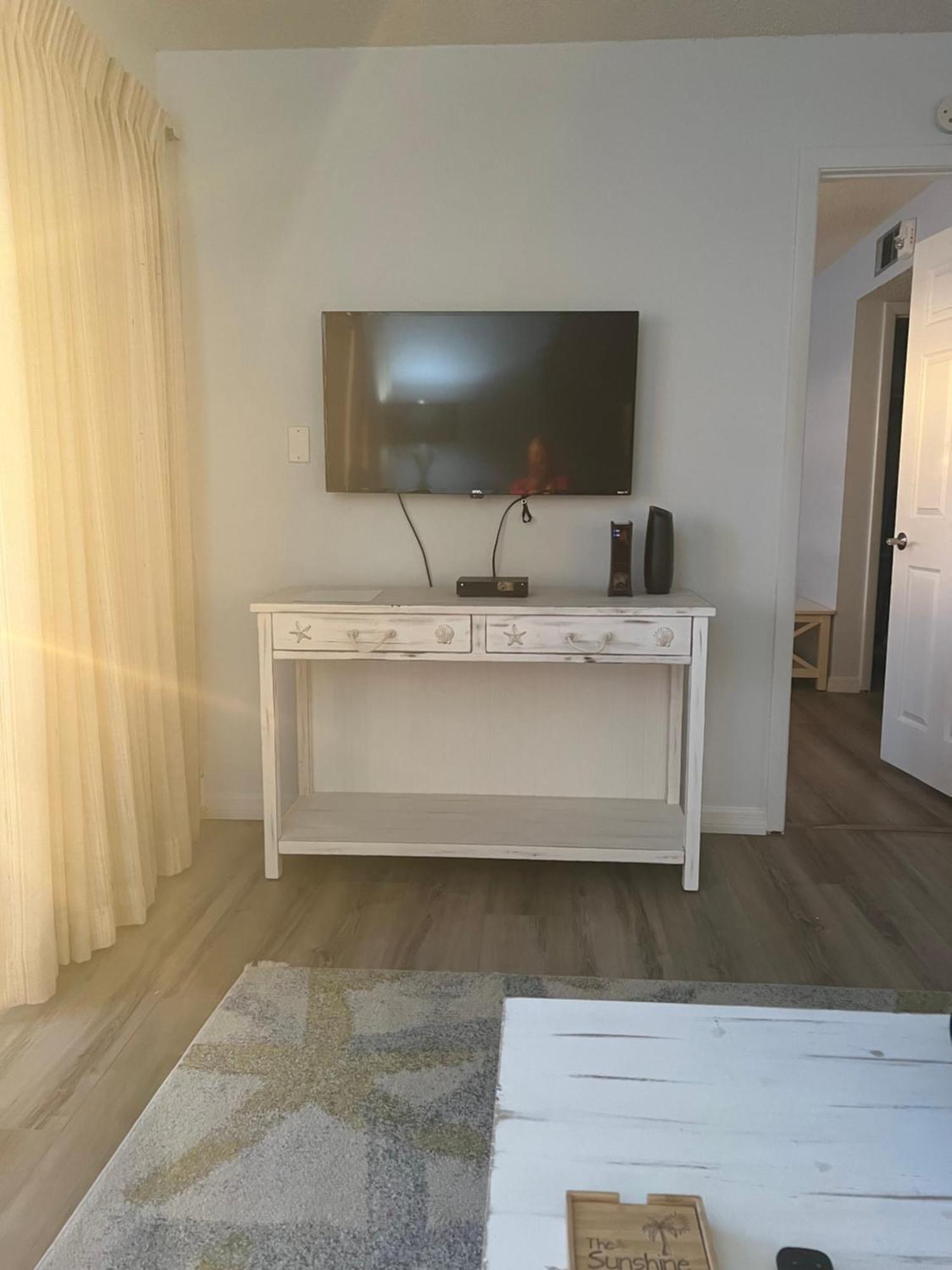Apartment Ponce De Leon Towers *