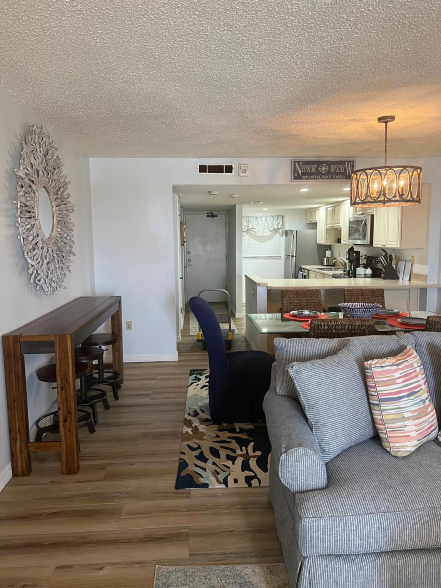 Ponce De Leon Towers Apartment *