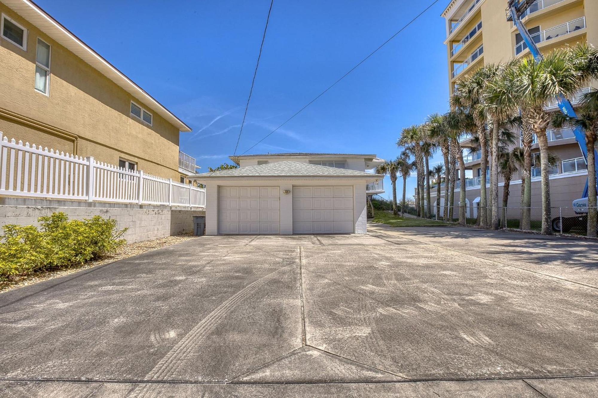 Oceanfront In Nsb On No Drive 4009s Holiday home New Smyrna Beach