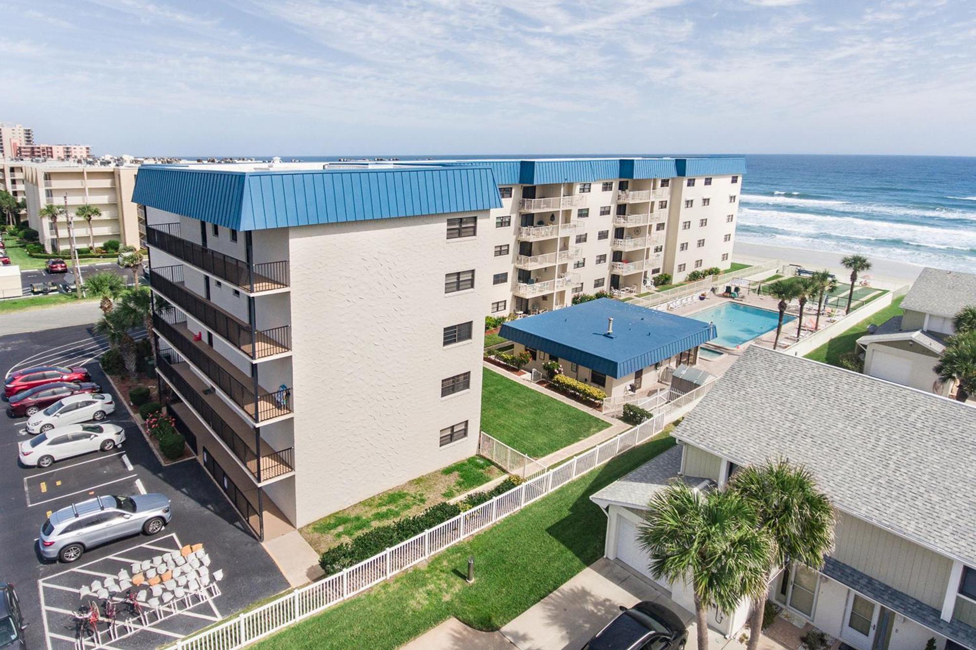 Atlantic Avenue New Smyrna Beach
