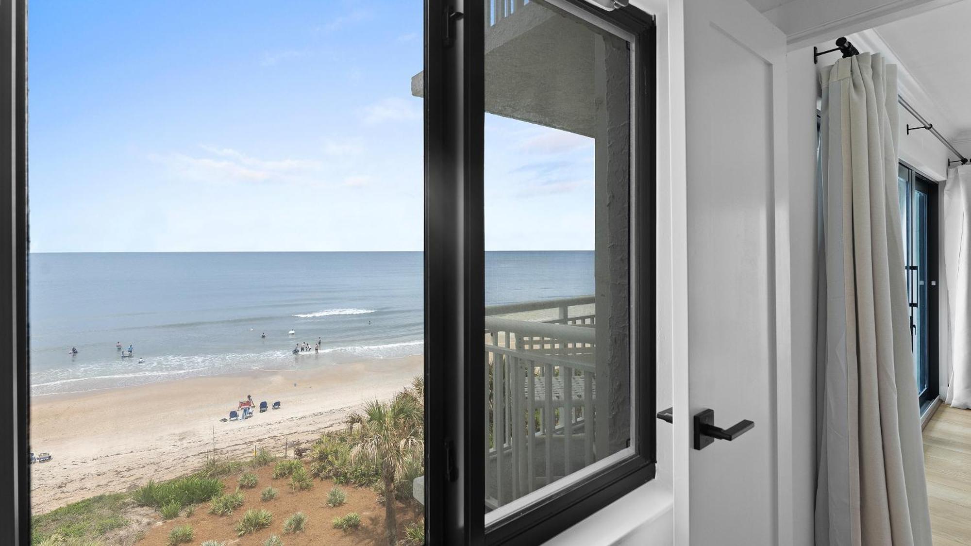Spectacular Views From Oceanfront Located On The No-drive Beach! New Smyrna Beach
