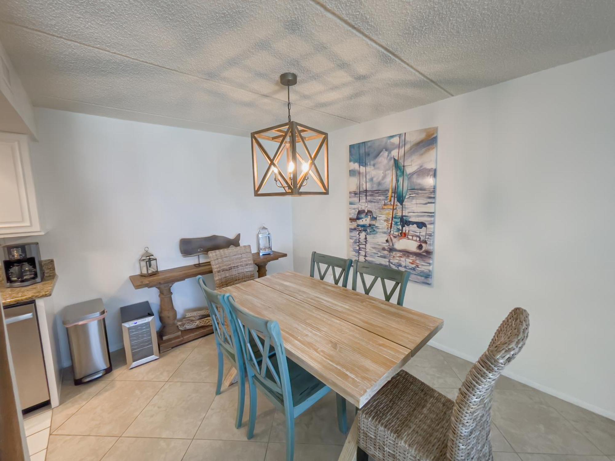 Coastal With Beachfront Views And Pool Access!