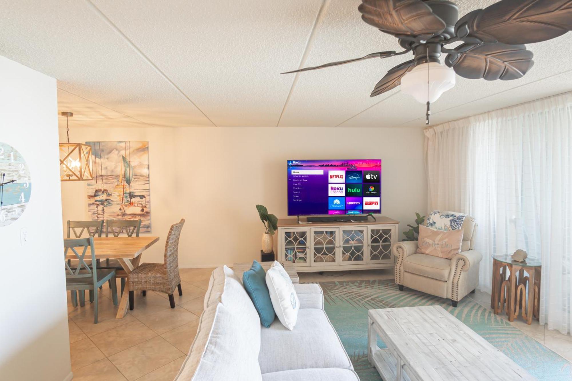 Holiday home Coastal With Beachfront Views And Pool Access!