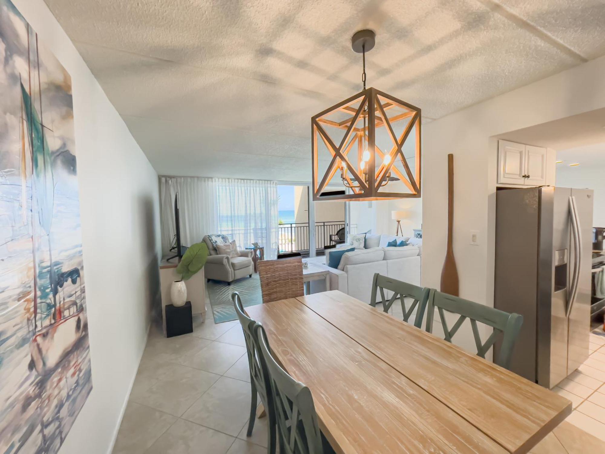Coastal With Beachfront Views And Pool Access! *