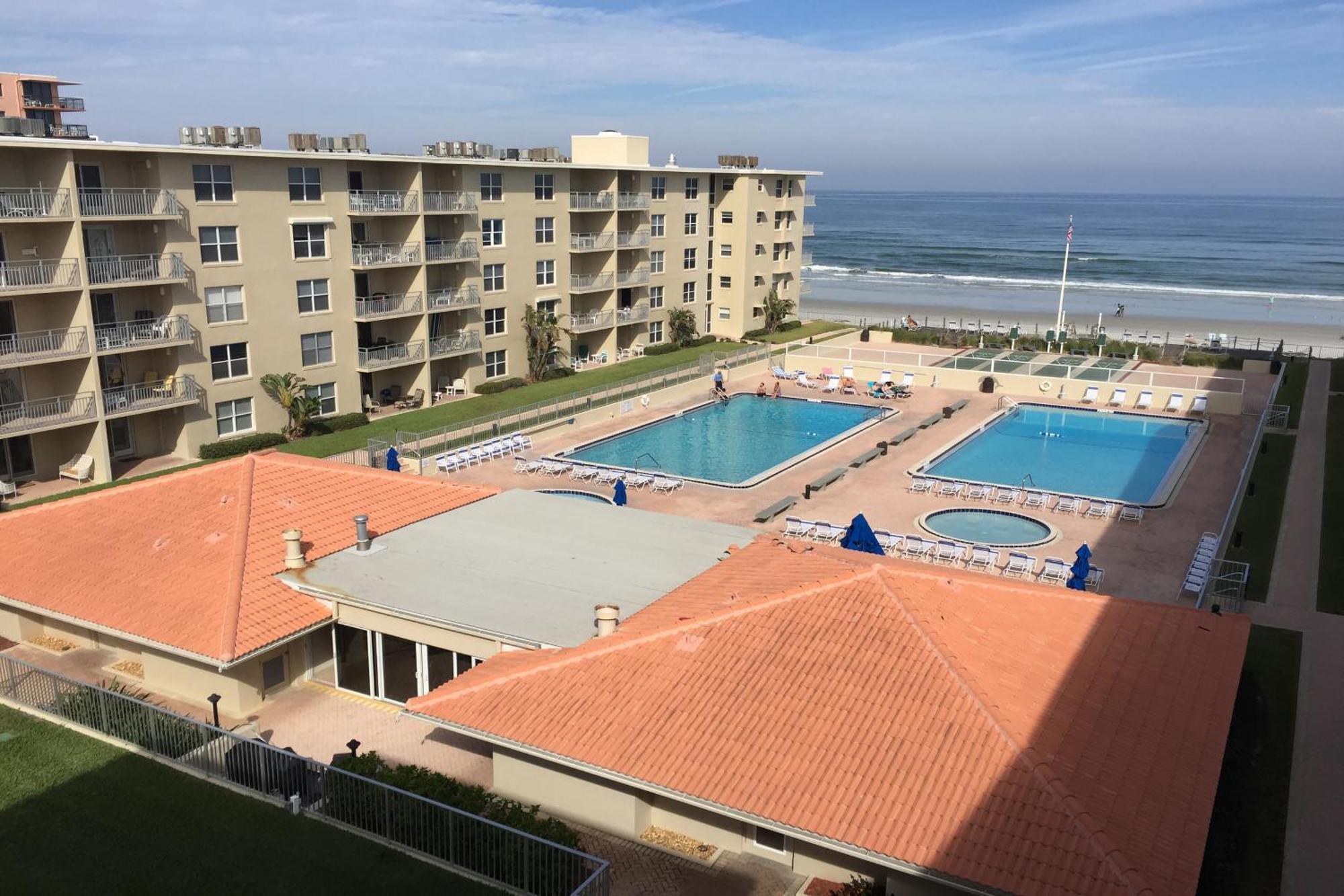 Holiday home Direct Oceanfront Retreat With 2 Complex Pools! New Smyrna Beach