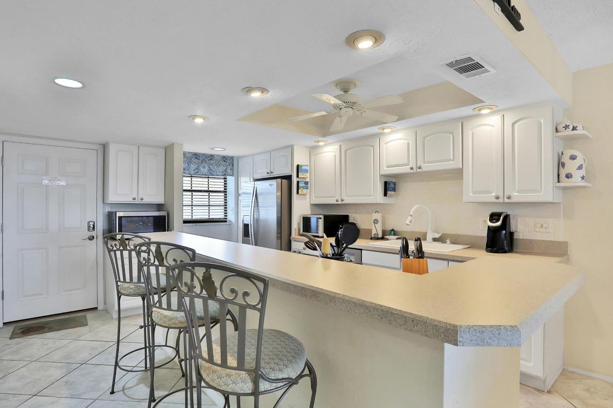 Atlantic Avenue Apartment *