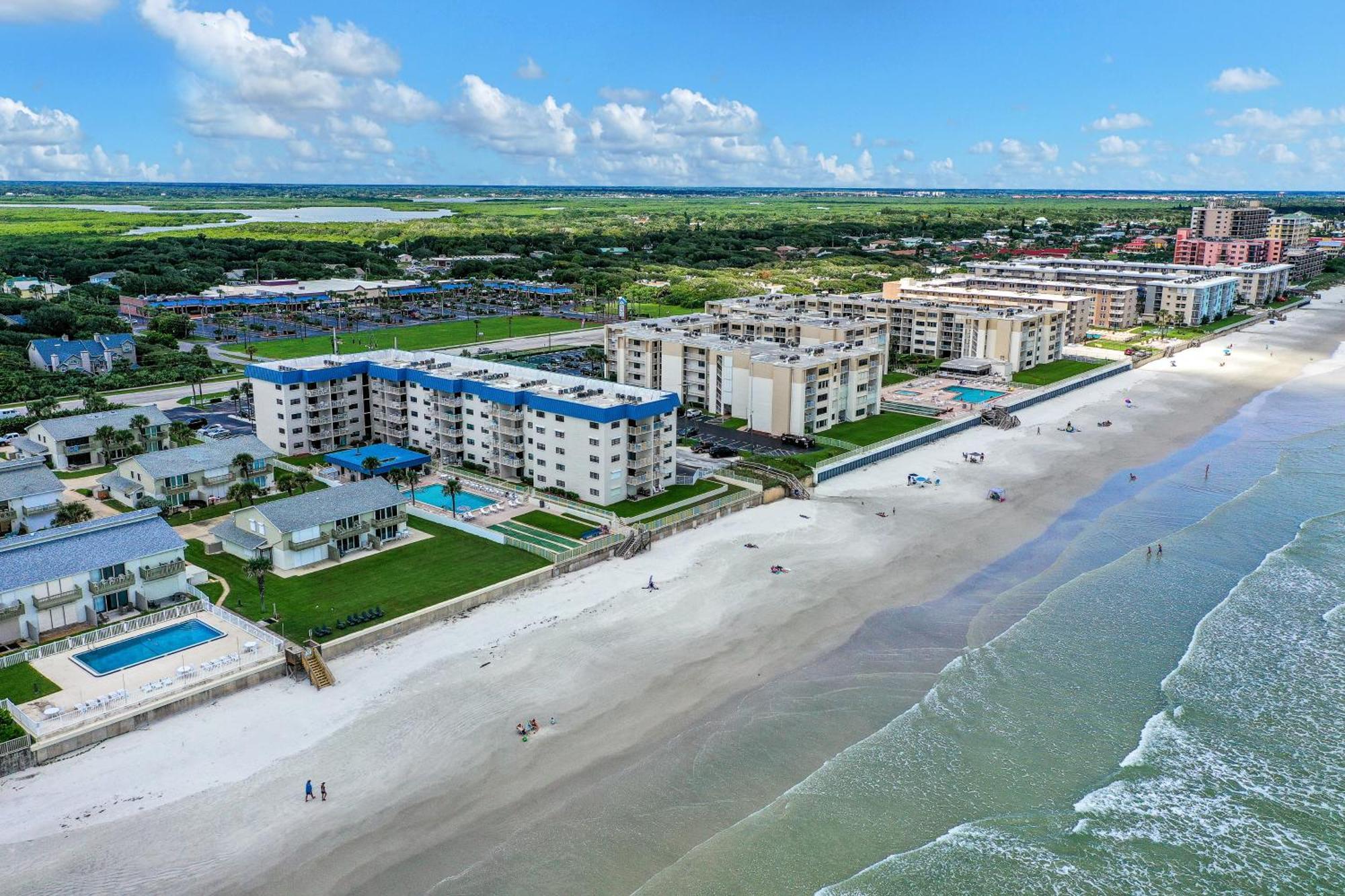 Atlantic Avenue New Smyrna Beach
