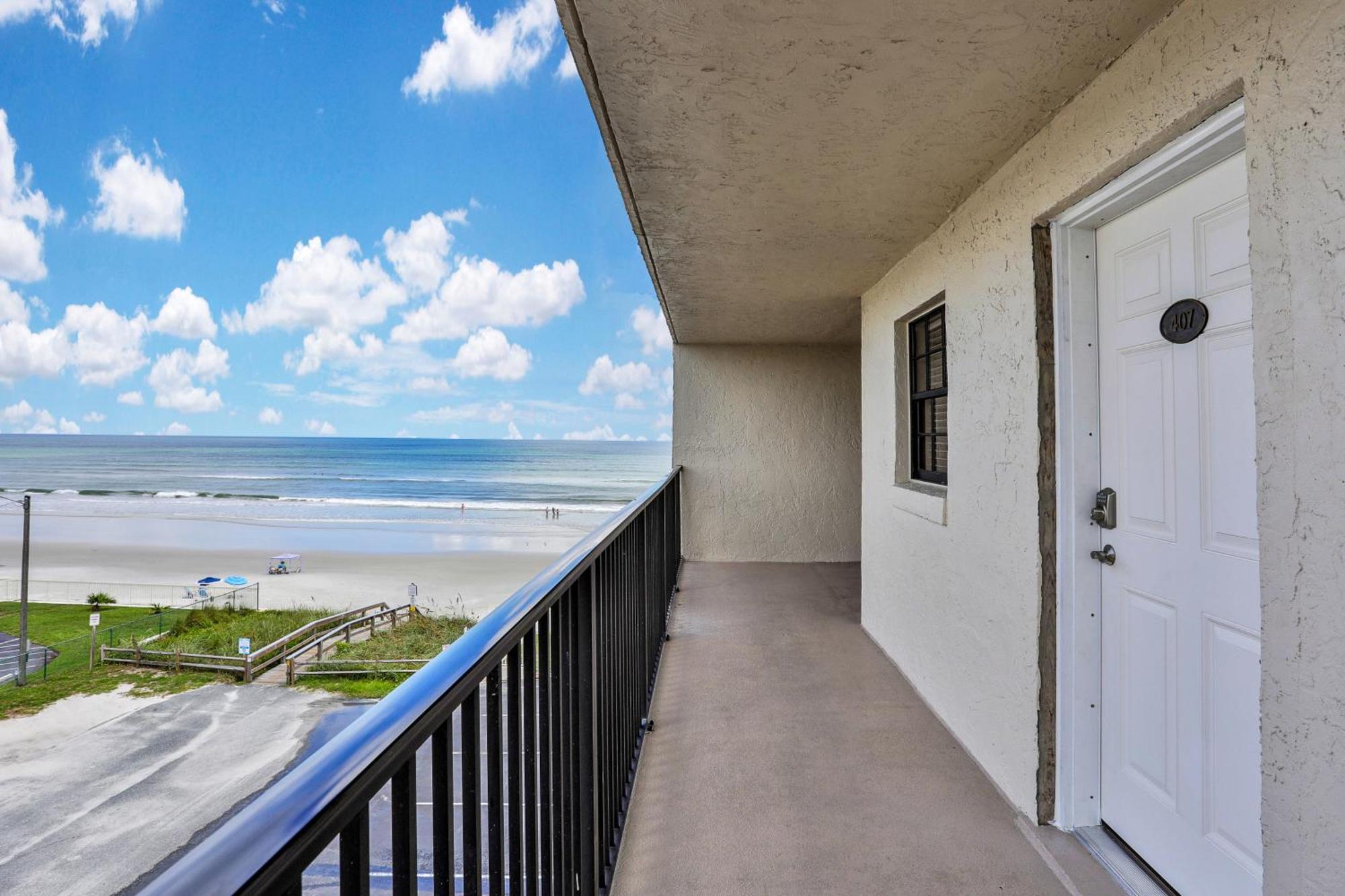Atlantic Avenue New Smyrna Beach