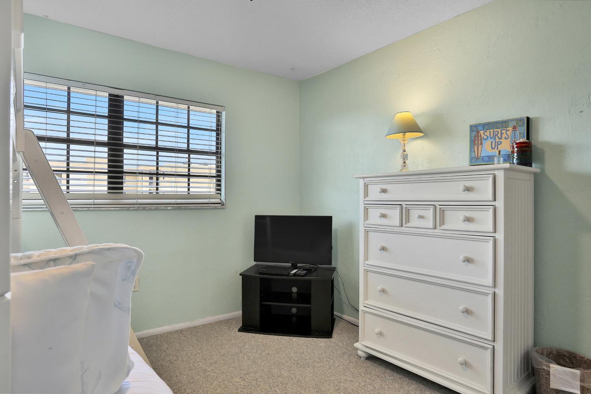 Atlantic Avenue Apartment