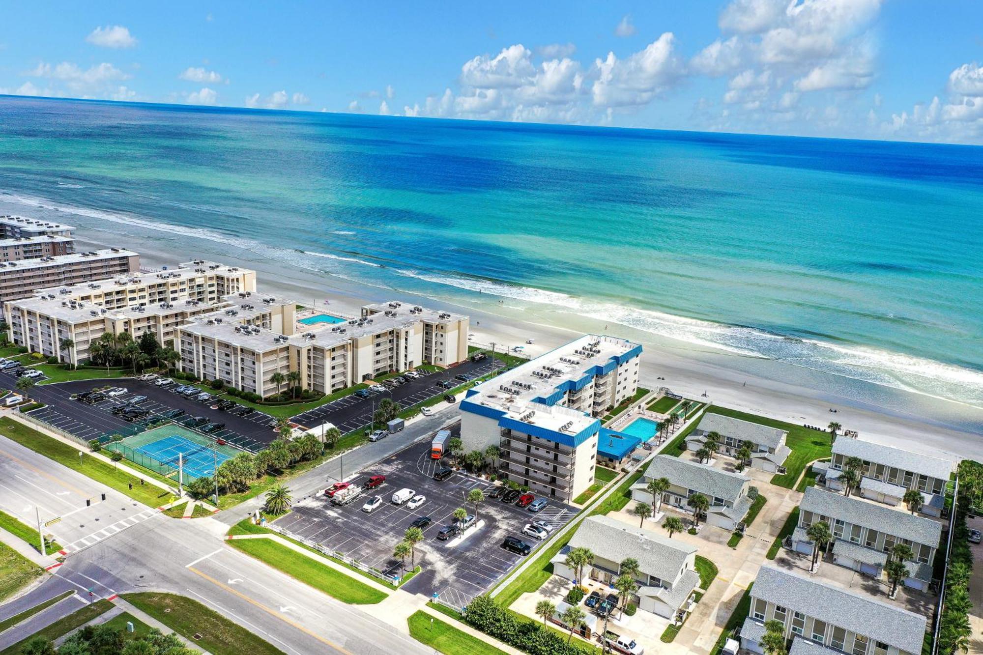 Atlantic Avenue New Smyrna Beach