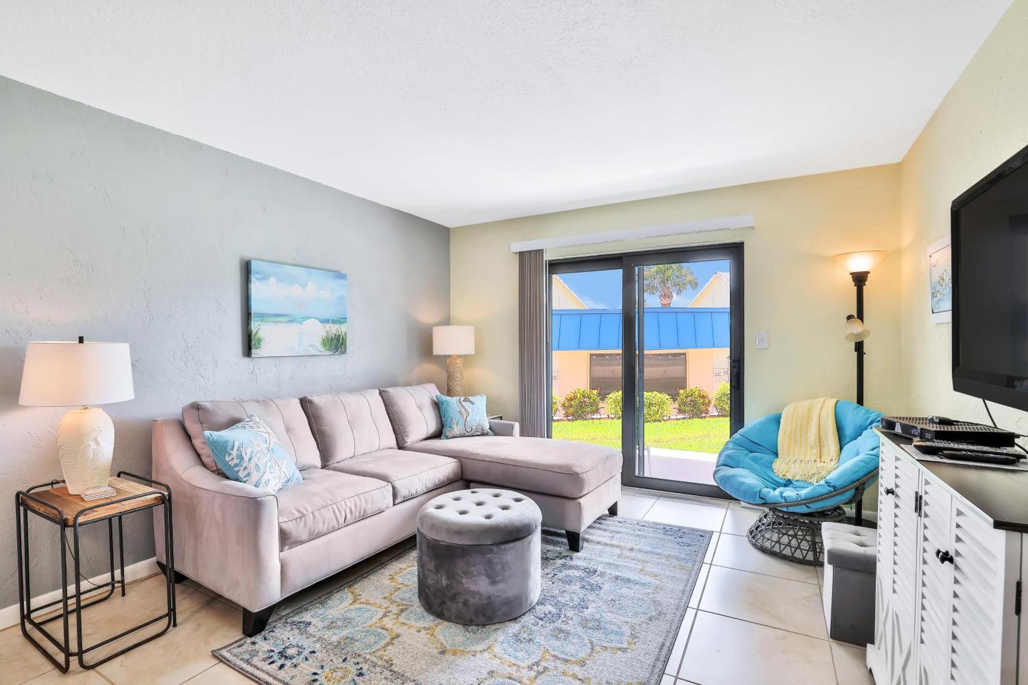 Atlantic Avenue Apartment New Smyrna Beach