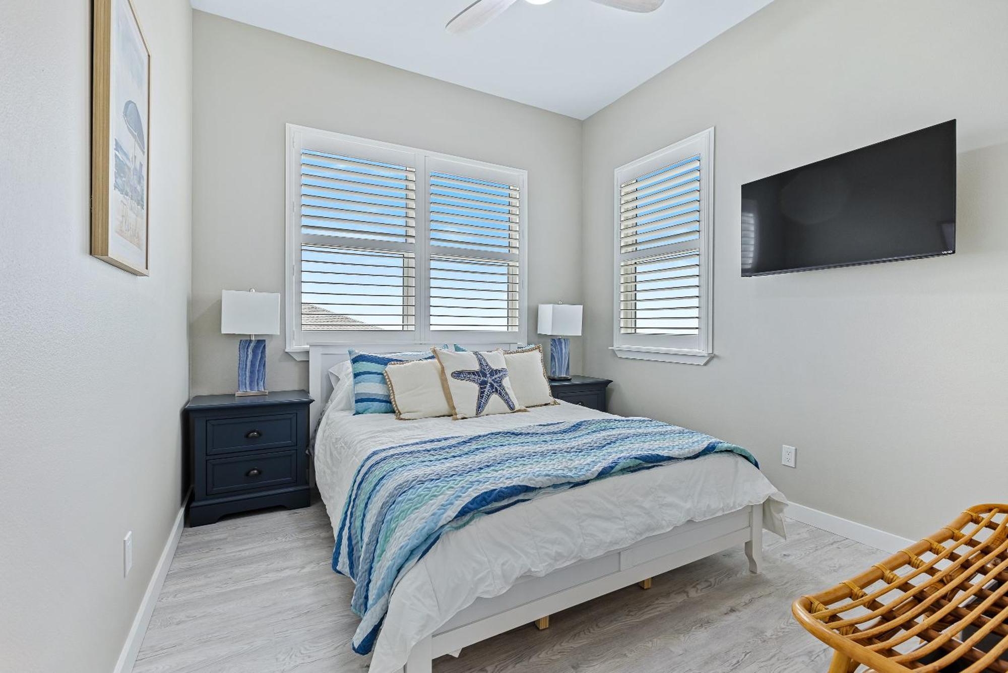 Ocean River View Pool Close To Amenities 6635t Holiday home *