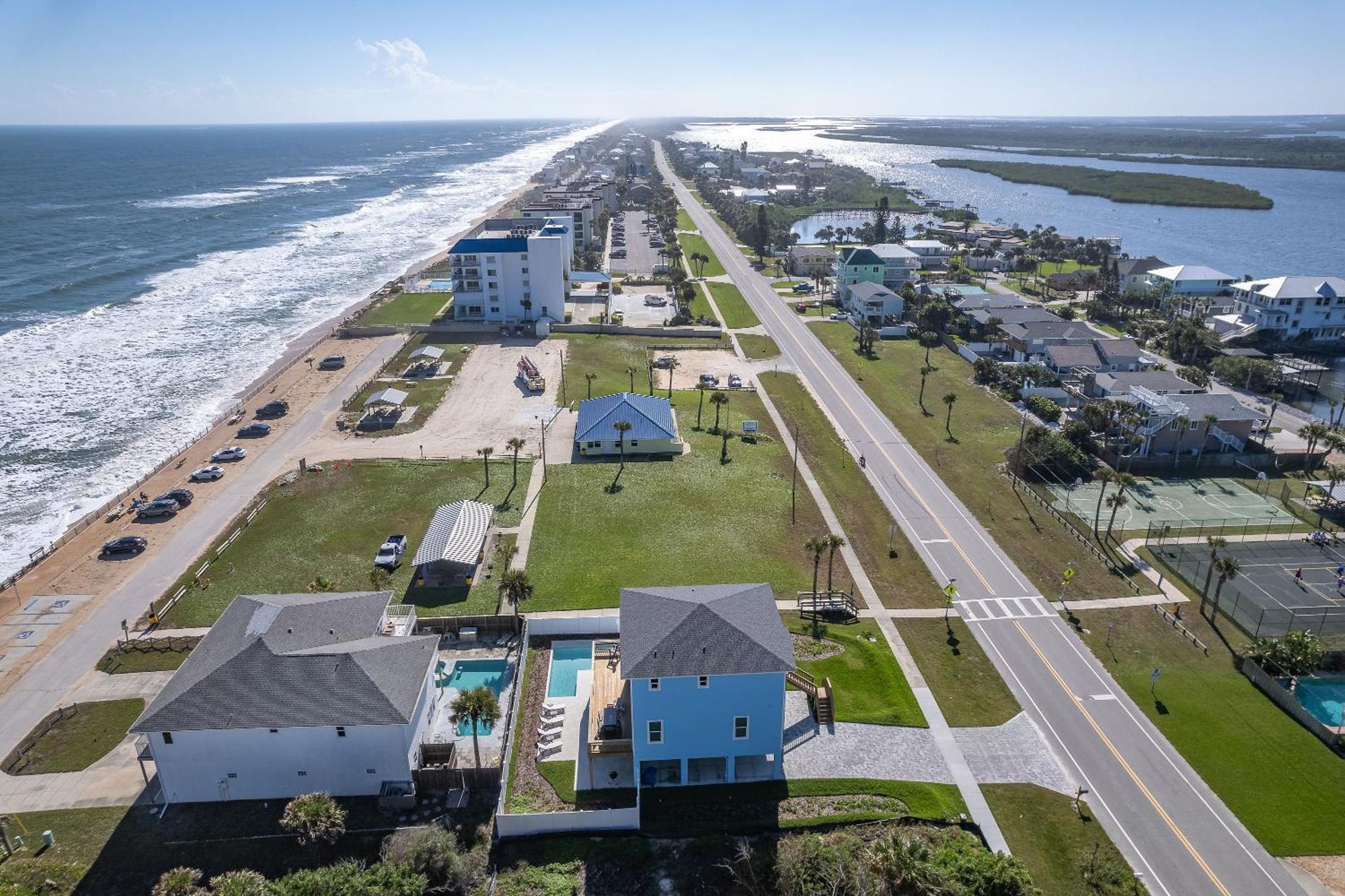 Ocean River View Pool Close To Amenities 6635t Holiday home *