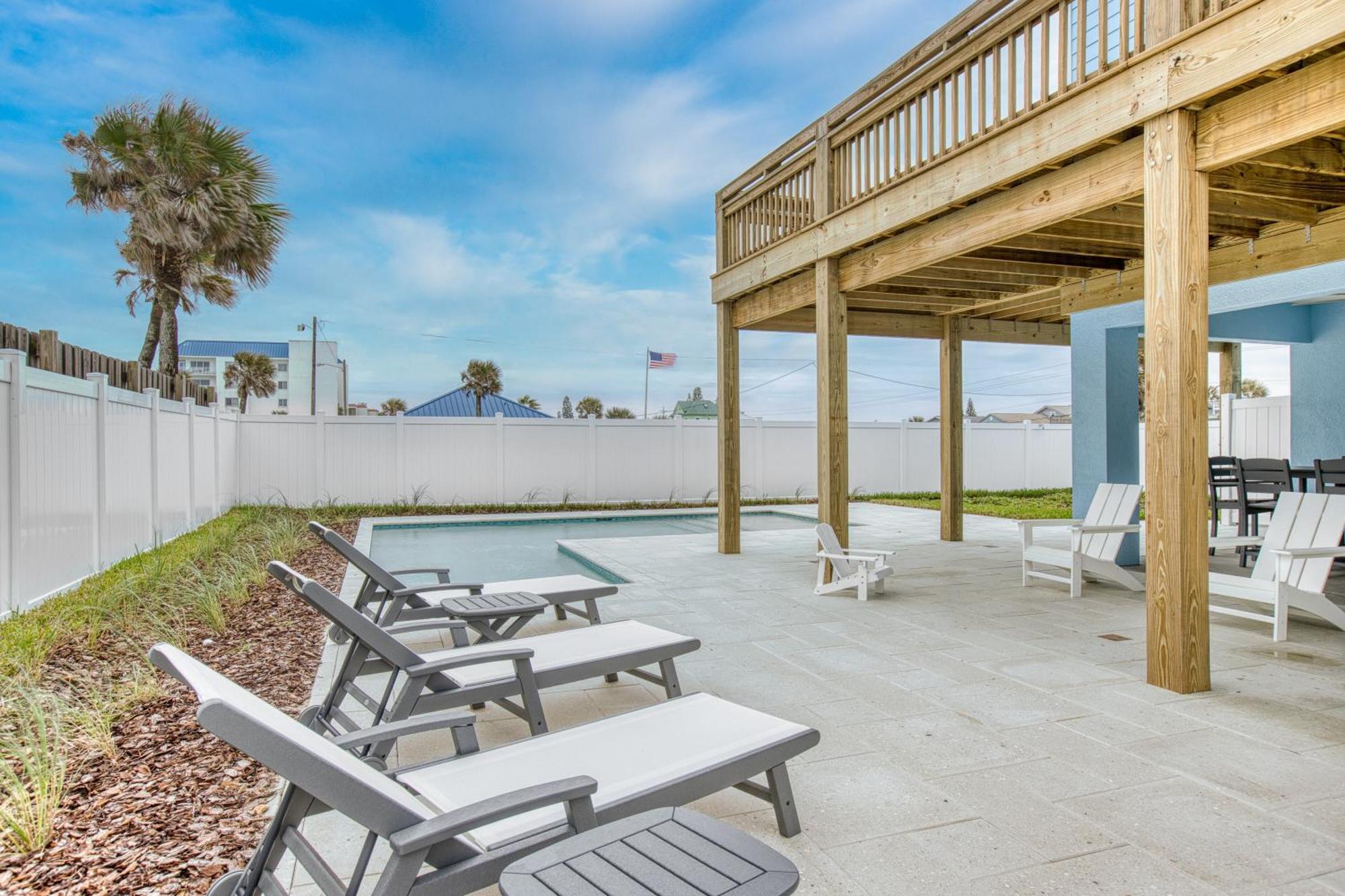 Ocean River View Pool Close To Amenities 6635t Holiday home