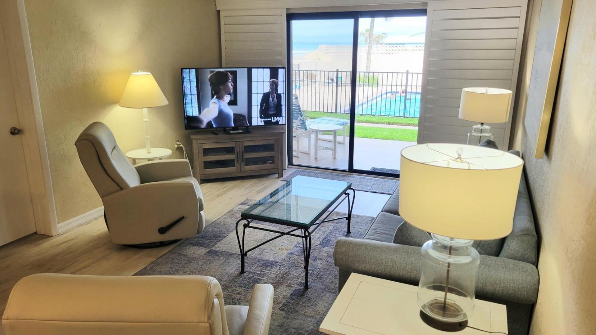 Apartment 109 - First Floor 2/2- Comfort And Convenience New Smyrna Beach