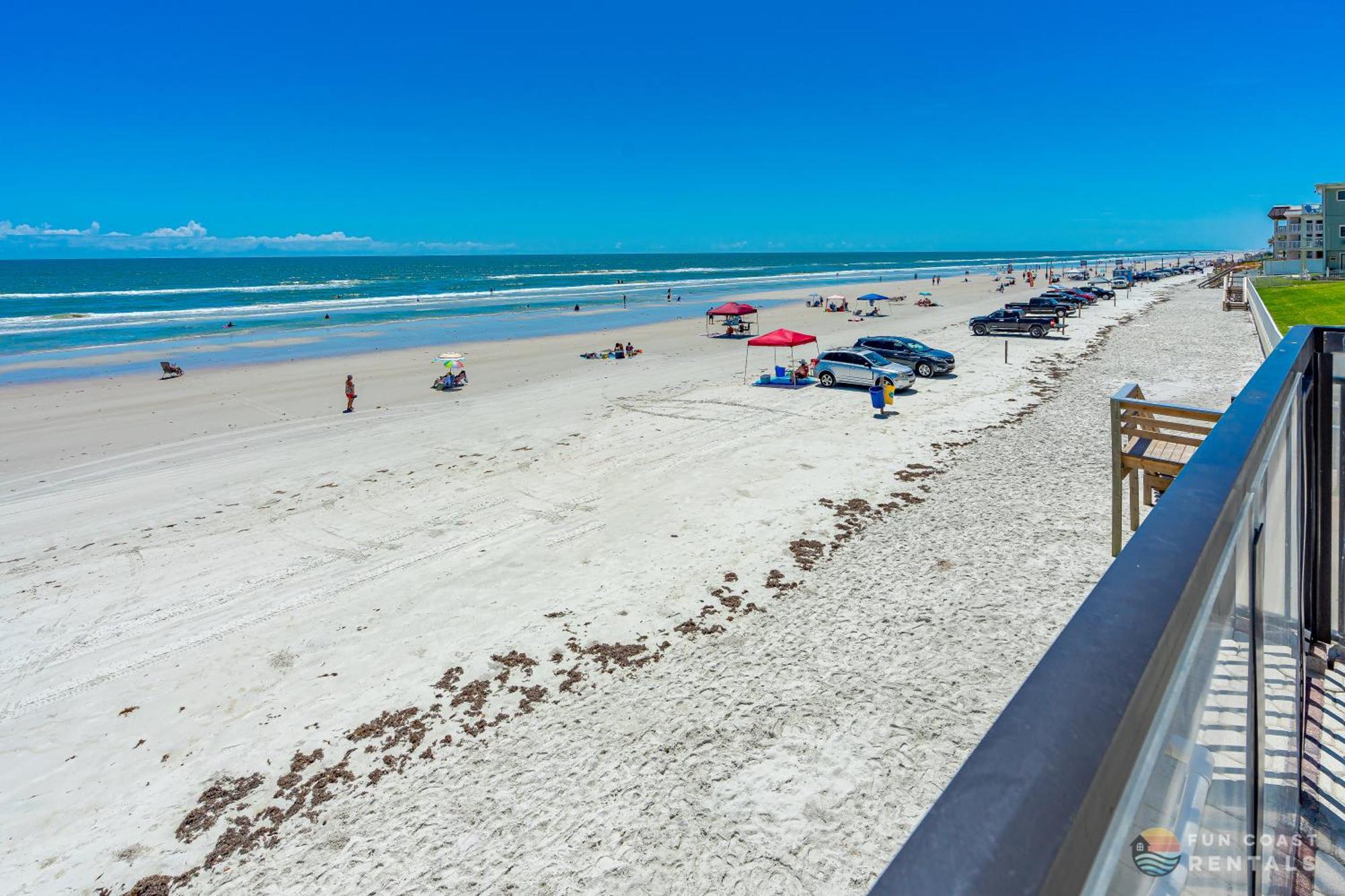 Ocean View Balcony Just Steps To The With Pool, Parking And Wi-fi! *